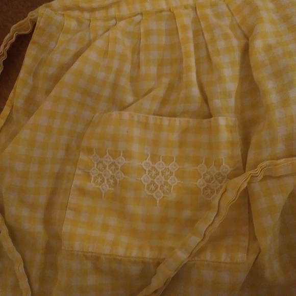 Vintage handmade apron yellow white checke… - Picture 5 of 5